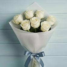 Букет 7 Белых роз Эдлесс Лав в Красной Пойме