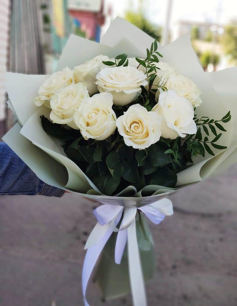 Букет Белые розы Проуд в Красной Пойме
