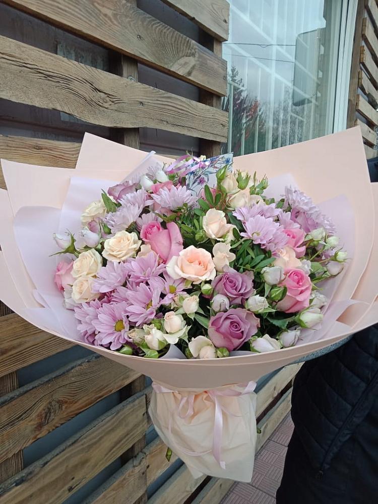 Букет цветов из: Розы и Хризантемы в Красной Пойме