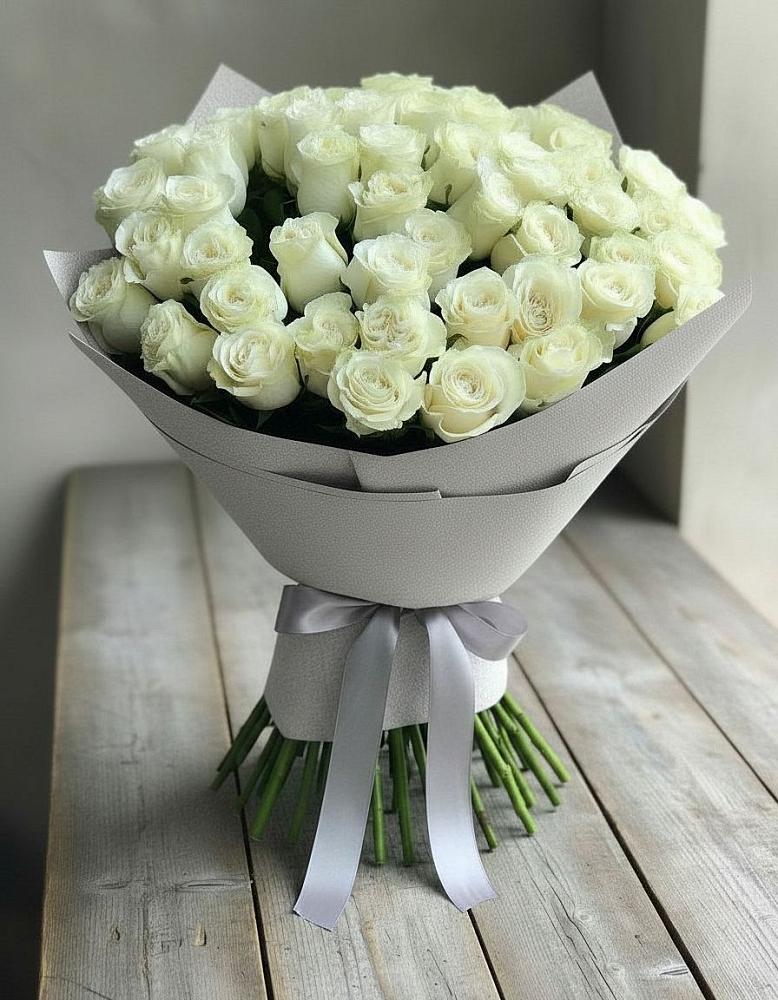 Букет 35 Белых роз в Красной Пойме