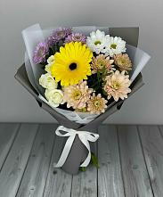 Букет цветов из:  Розы, Герберы и Хризантемы в Красной Пойме