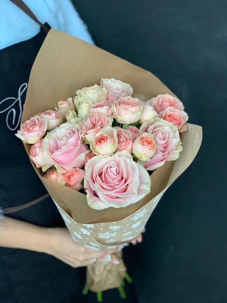 Букет цветов из: Хризантемы и Розы в Красной Пойме