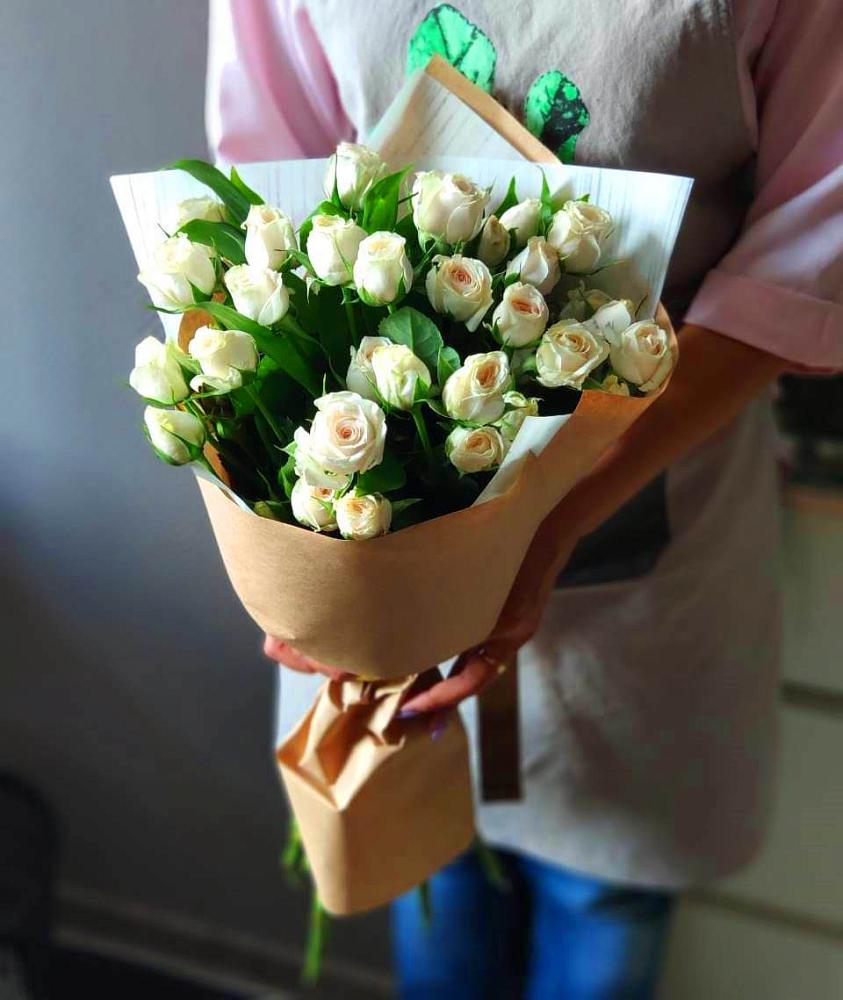 Букет цветов из: Розы в Красной Пойме