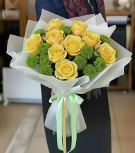 Букет цветов из:  Хризантемы и Розы в Красной Пойме