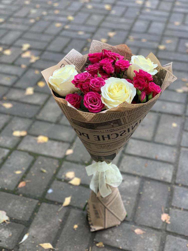 Букет цветов из: Розы в Красной Пойме