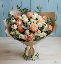 Букет цветов из:  Альстромерии и Розы в Красной Пойме