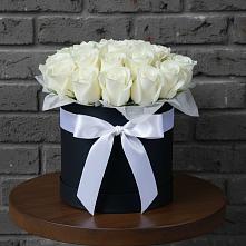 Цветочная композиция из Розы в шляпной коробке в Красной Пойме